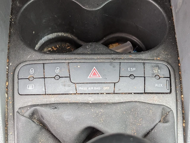 Personenauto seat, ibiza 1.2 tdi, grijs, bouwjaar 2010 - afbeelding 20 van  52