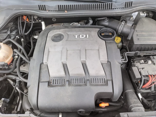 Personenauto seat, ibiza 1.2 tdi, grijs, bouwjaar 2010 - afbeelding 36 van  52