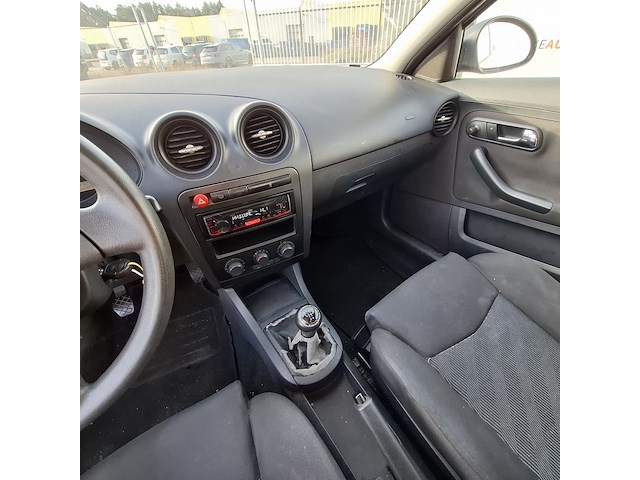 Personenauto seat, ibiza 1.4-16v reference, grijs, bouwjaar 2005 - afbeelding 8 van  23