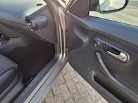Personenauto seat, ibiza 1.4-16v reference, grijs, bouwjaar 2005 - afbeelding 15 van  23
