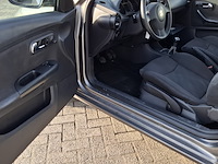 Personenauto seat, ibiza 1.4-16v reference, grijs, bouwjaar 2005 - afbeelding 22 van  23