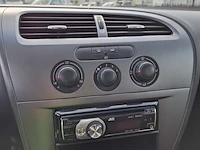 Personenauto seat, leon 1.6 reference, zwart, bouwjaar 2006 - afbeelding 7 van  47