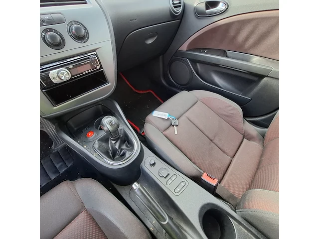 Personenauto seat, leon 1.6 reference, zwart, bouwjaar 2006 - afbeelding 10 van  47