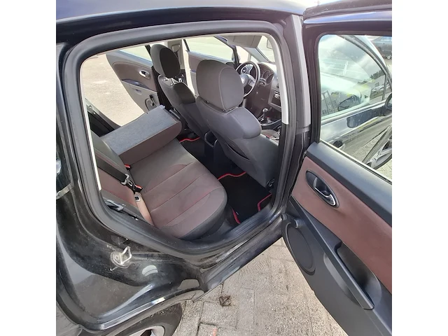 Personenauto seat, leon 1.6 reference, zwart, bouwjaar 2006 - afbeelding 19 van  47