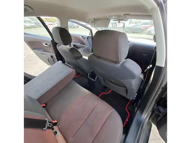 Personenauto seat, leon 1.6 reference, zwart, bouwjaar 2006 - afbeelding 21 van  47