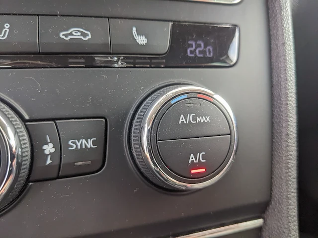 Personenauto seat, leon 2.0 tdi fr connect, wit, bouwjaar 2016 - afbeelding 22 van  58