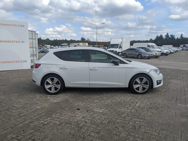 Personenauto seat, leon 2.0 tdi fr connect, wit, bouwjaar 2016 - afbeelding 45 van  58