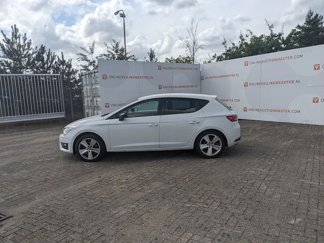 Personenauto seat, leon 2.0 tdi fr connect, wit, bouwjaar 2016 - afbeelding 58 van  58