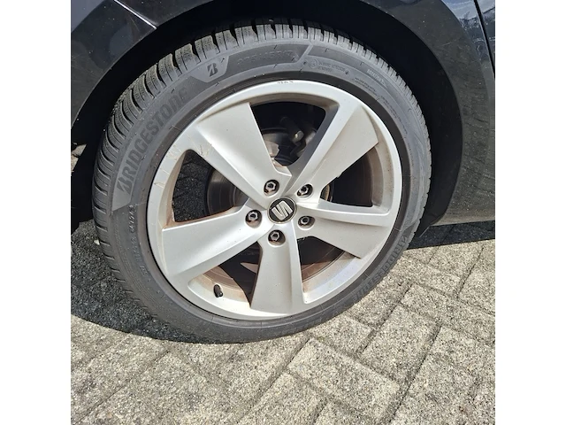 Personenauto, seat, leon - afbeelding 4 van  44