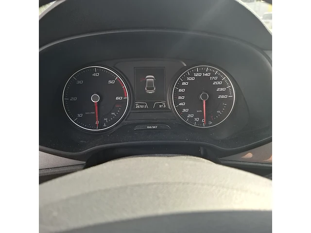 Personenauto, seat, leon - afbeelding 11 van  44