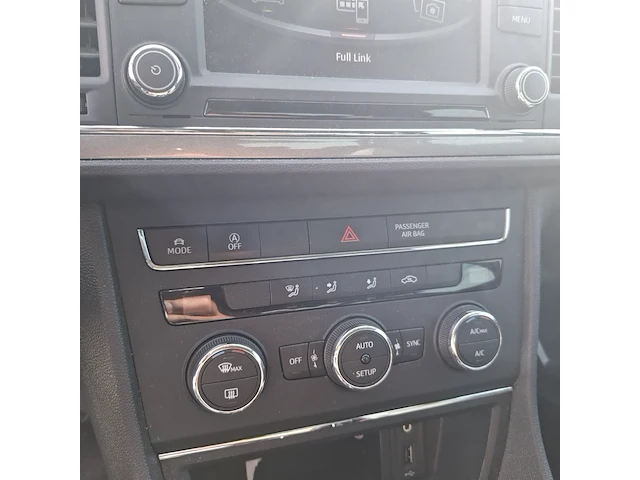 Personenauto, seat, leon - afbeelding 16 van  44