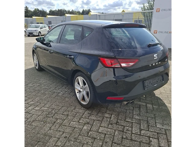 Personenauto, seat, leon - afbeelding 42 van  44