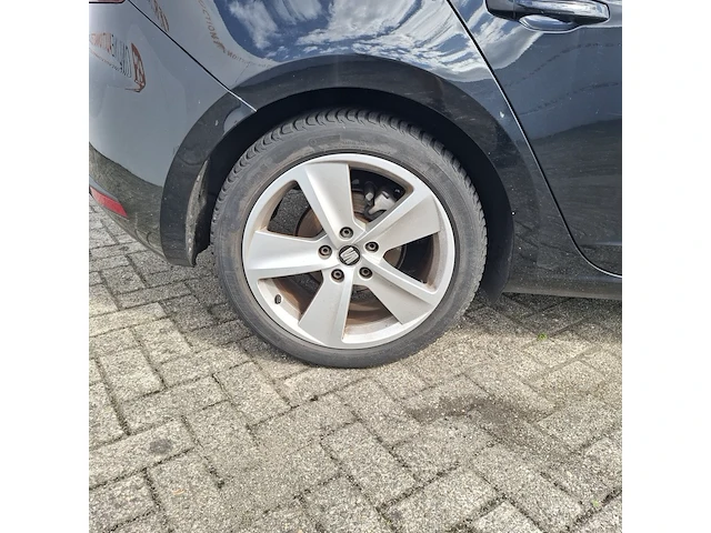 Personenauto, seat, leon - afbeelding 4 van  49
