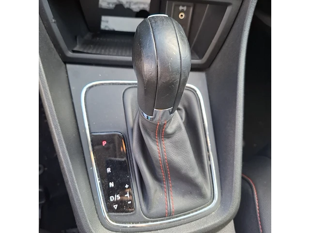 Personenauto, seat, leon - afbeelding 20 van  49