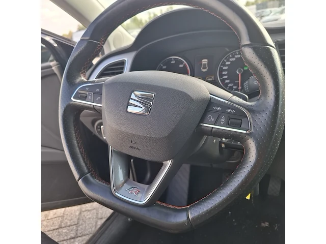 Personenauto, seat, leon - afbeelding 22 van  49