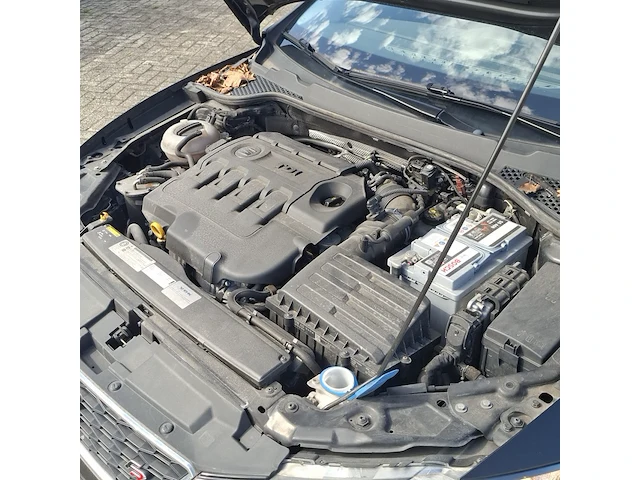 Personenauto, seat, leon - afbeelding 37 van  49