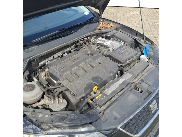 Personenauto, seat, leon - afbeelding 38 van  49