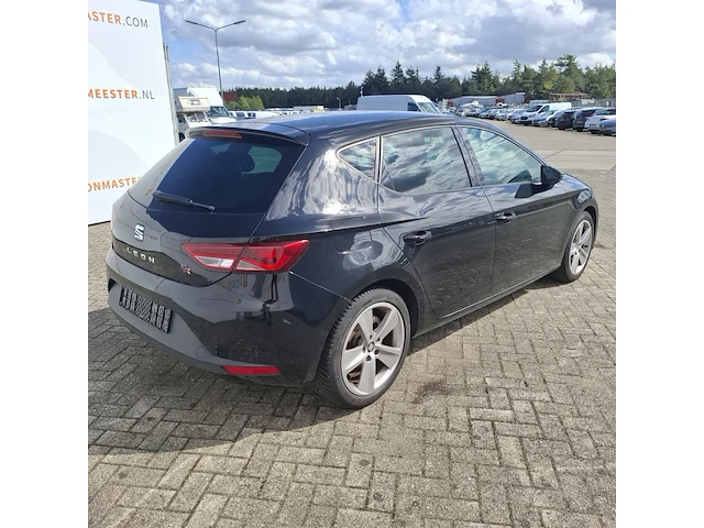 Personenauto, seat, leon - afbeelding 45 van  49