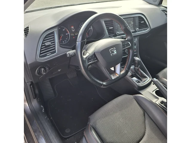 Personenauto, seat, leon - afbeelding 7 van  45