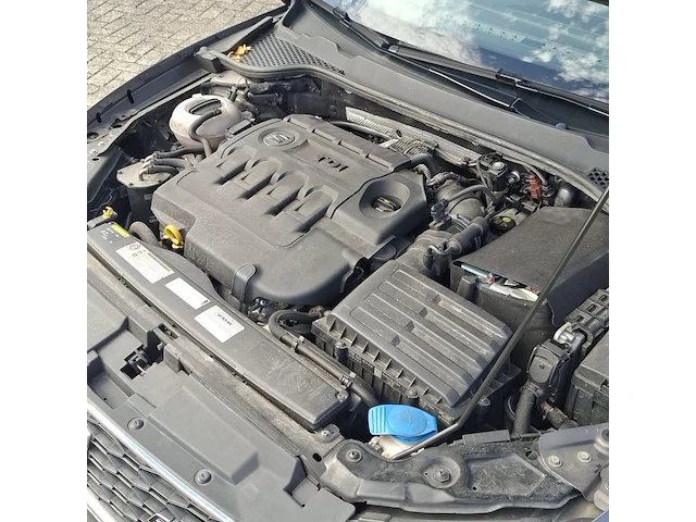 Personenauto, seat, leon - afbeelding 33 van  45