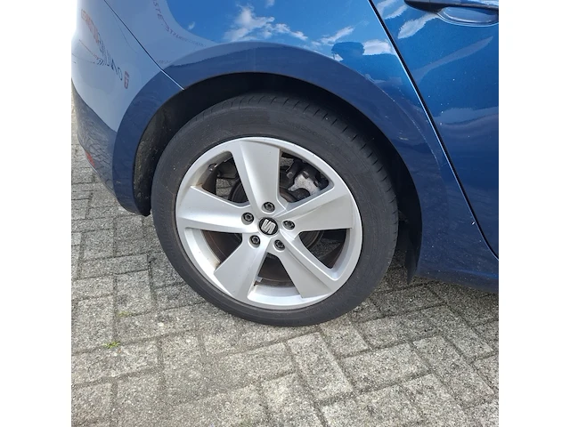 Personenauto, seat, leon - afbeelding 4 van  56