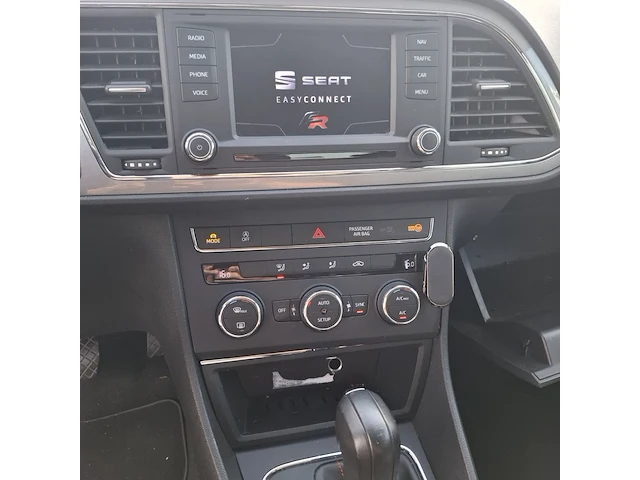 Personenauto, seat, leon - afbeelding 14 van  56
