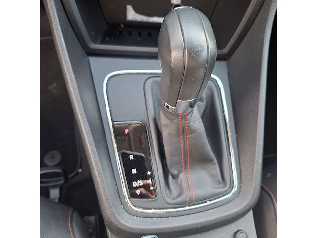 Personenauto, seat, leon - afbeelding 17 van  56