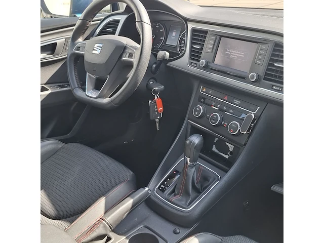 Personenauto, seat, leon - afbeelding 28 van  56