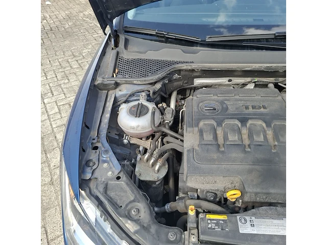 Personenauto, seat, leon - afbeelding 32 van  56