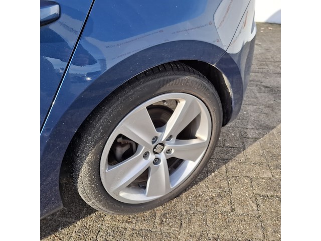 Personenauto, seat, leon - afbeelding 3 van  48