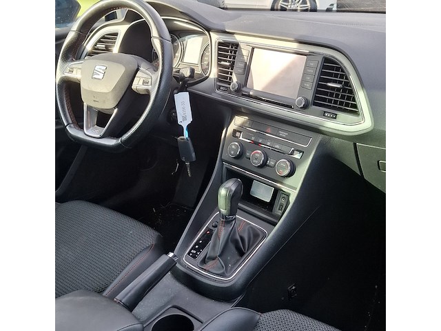 Personenauto, seat, leon - afbeelding 40 van  48