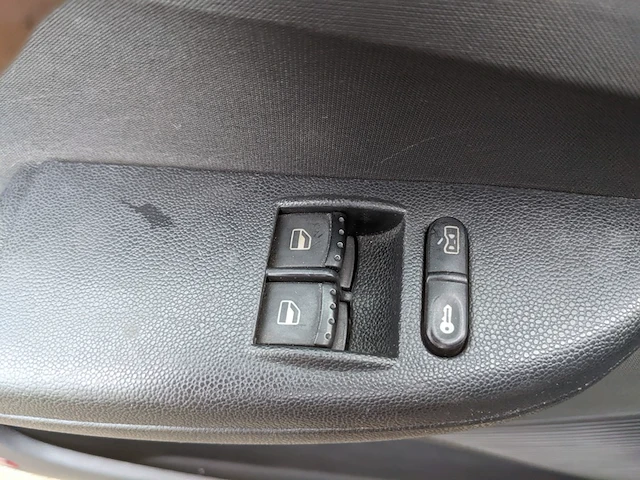 Personenauto skoda, fabia 1.4-16v flash, bouwjaar 2004 - afbeelding 11 van  51