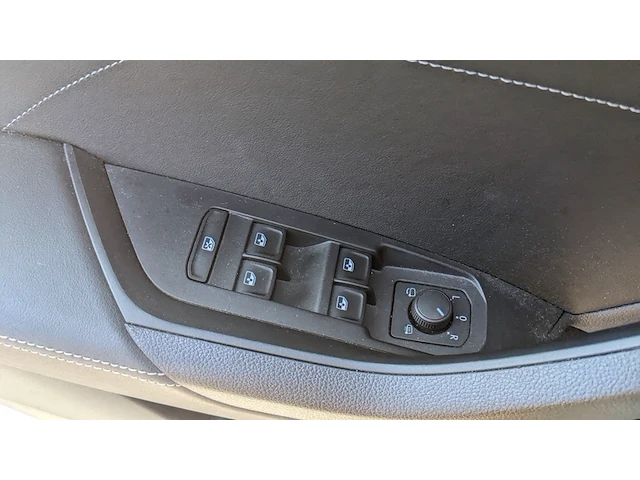 Personenauto skoda, kodiaq 1.5 tsi business edition plus, bouwjaar 2023 - afbeelding 14 van  37
