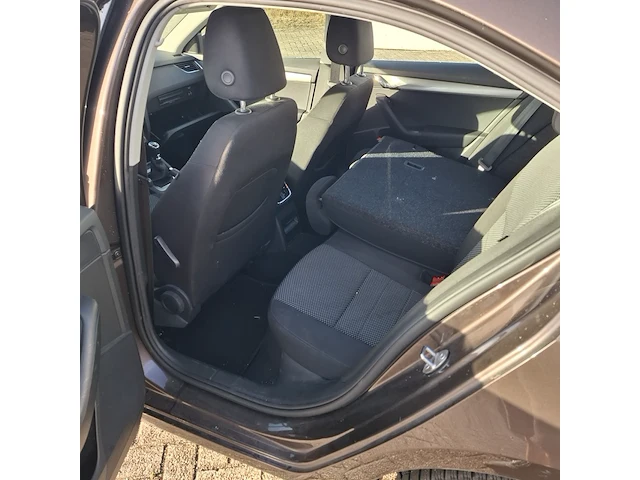 Personenauto, skoda, octavia combi 2.0 tdi, 2016 - afbeelding 21 van  46