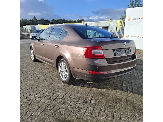 Personenauto, skoda, octavia combi 2.0 tdi, 2016 - afbeelding 44 van  46