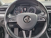 Personenauto, skoda, superb, 2017 - afbeelding 13 van  59