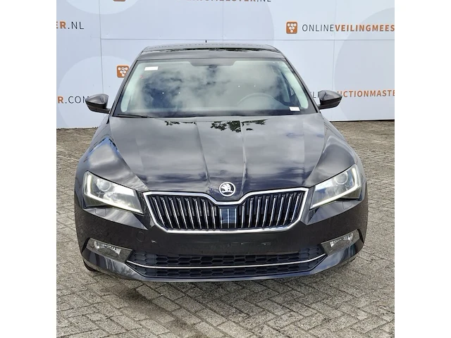 Personenauto, skoda, superb, 2017 - afbeelding 12 van  59