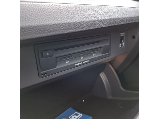 Personenauto, skoda, superb, 2017 - afbeelding 31 van  59
