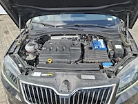 Personenauto, skoda, superb, 2017 - afbeelding 44 van  59