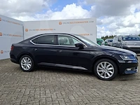Personenauto, skoda, superb, 2017 - afbeelding 34 van  59
