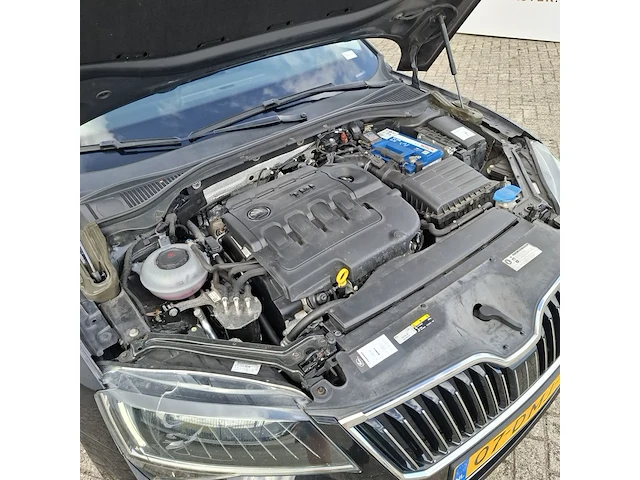 Personenauto, skoda, superb, 2017 - afbeelding 50 van  59