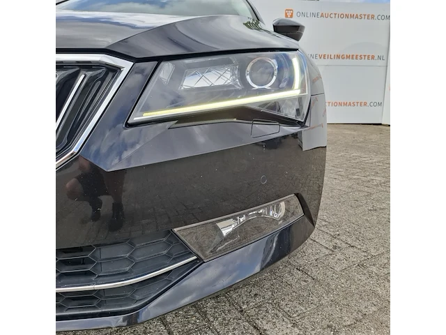 Personenauto, skoda, superb, 2017 - afbeelding 53 van  59