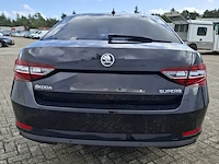 Personenauto, skoda, superb, 2017 - afbeelding 56 van  59