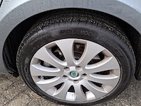 Personenauto skoda, superb combi 3.6, grijs, bouwjaar 2010 - afbeelding 4 van  29