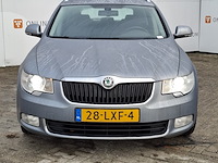 Personenauto skoda, superb combi 3.6, grijs, bouwjaar 2010 - afbeelding 12 van  29