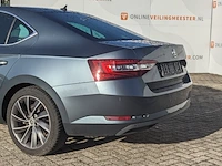 Personenauto, skoda, superb - afbeelding 3 van  57