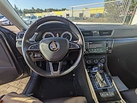 Personenauto, skoda, superb - afbeelding 10 van  57