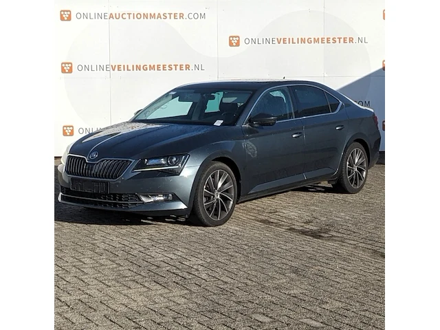 Personenauto, skoda, superb - afbeelding 1 van  57