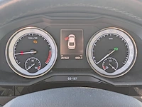 Personenauto, skoda, superb - afbeelding 13 van  57