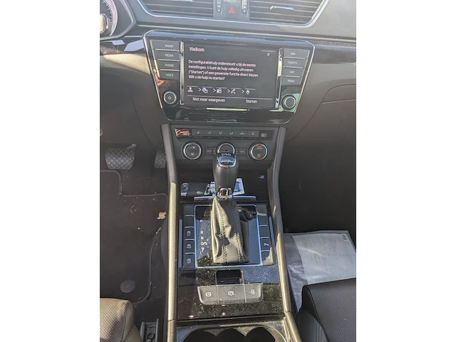 Personenauto, skoda, superb - afbeelding 19 van  57
